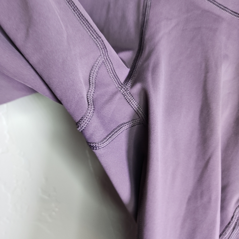 Lululemon Train Times Cropped Leggings In Black‎ Currant Size 6 - Picture 8 of 10